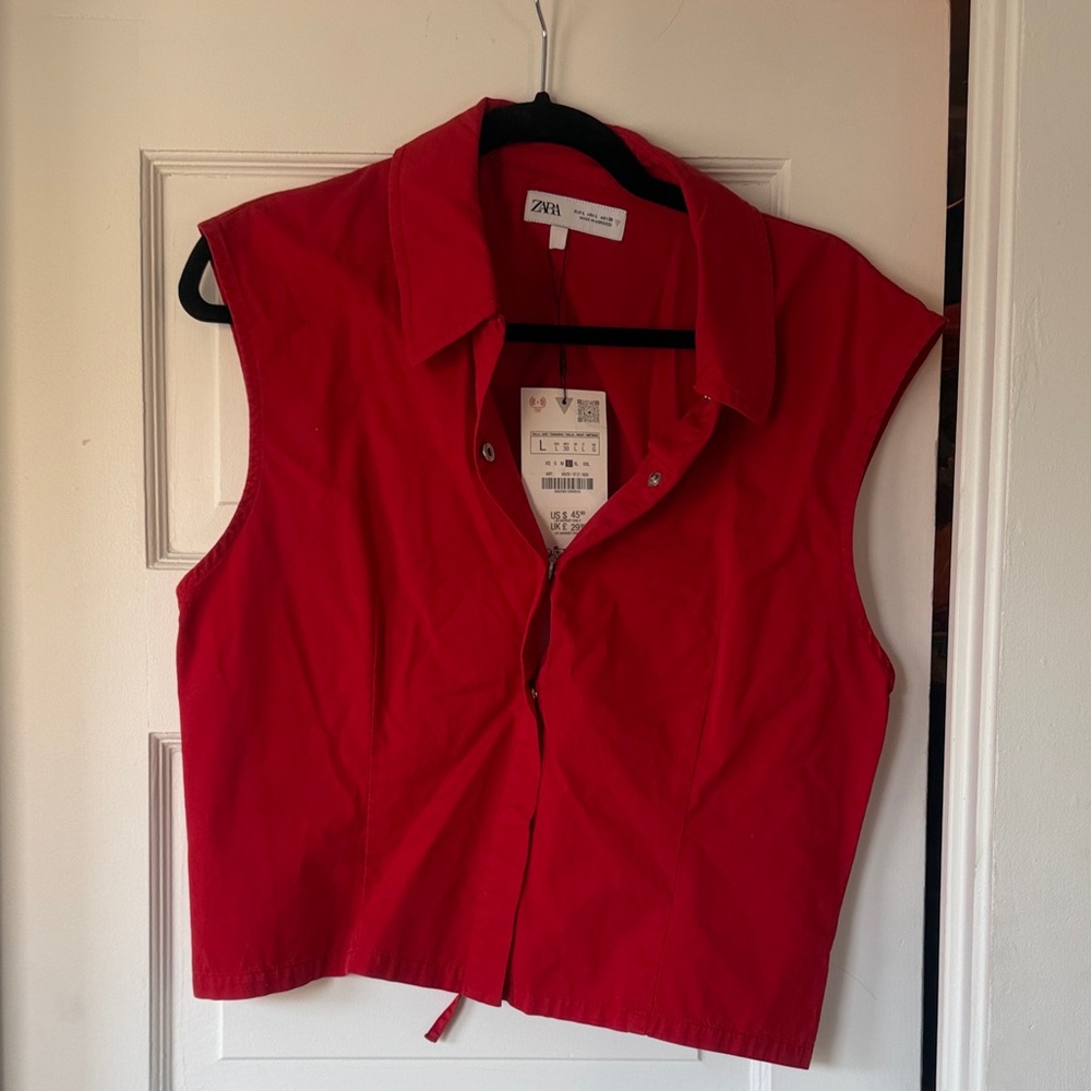Zara Bright Red Sleeveless Button-Front Shirt